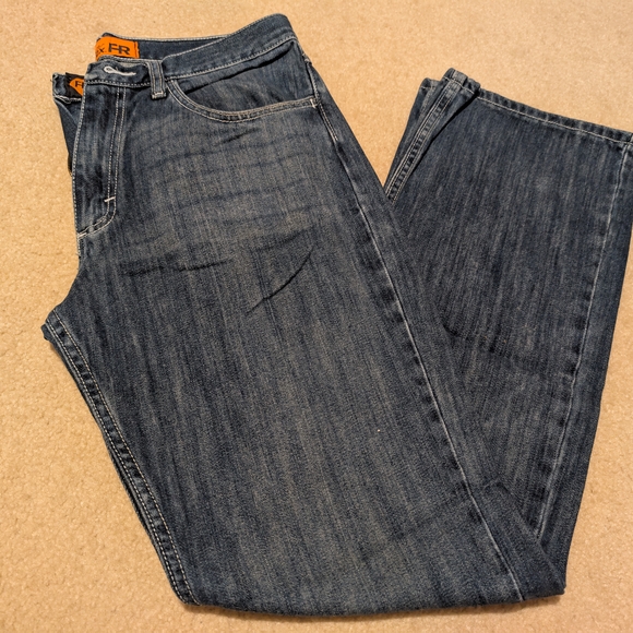 Wrangler Men's Relaxed Fit Blue Jeans - Picture 1 of 6